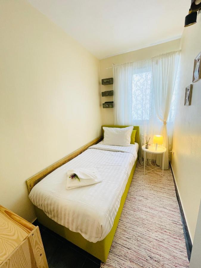 Perfect Place To Stay Self Check In-24H-Netflix-Wifi Resita Eksteriør bilde