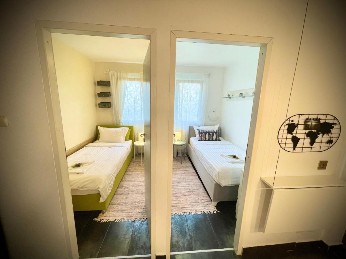 Perfect Place To Stay Self Check In-24H-Netflix-Wifi Resita Eksteriør bilde